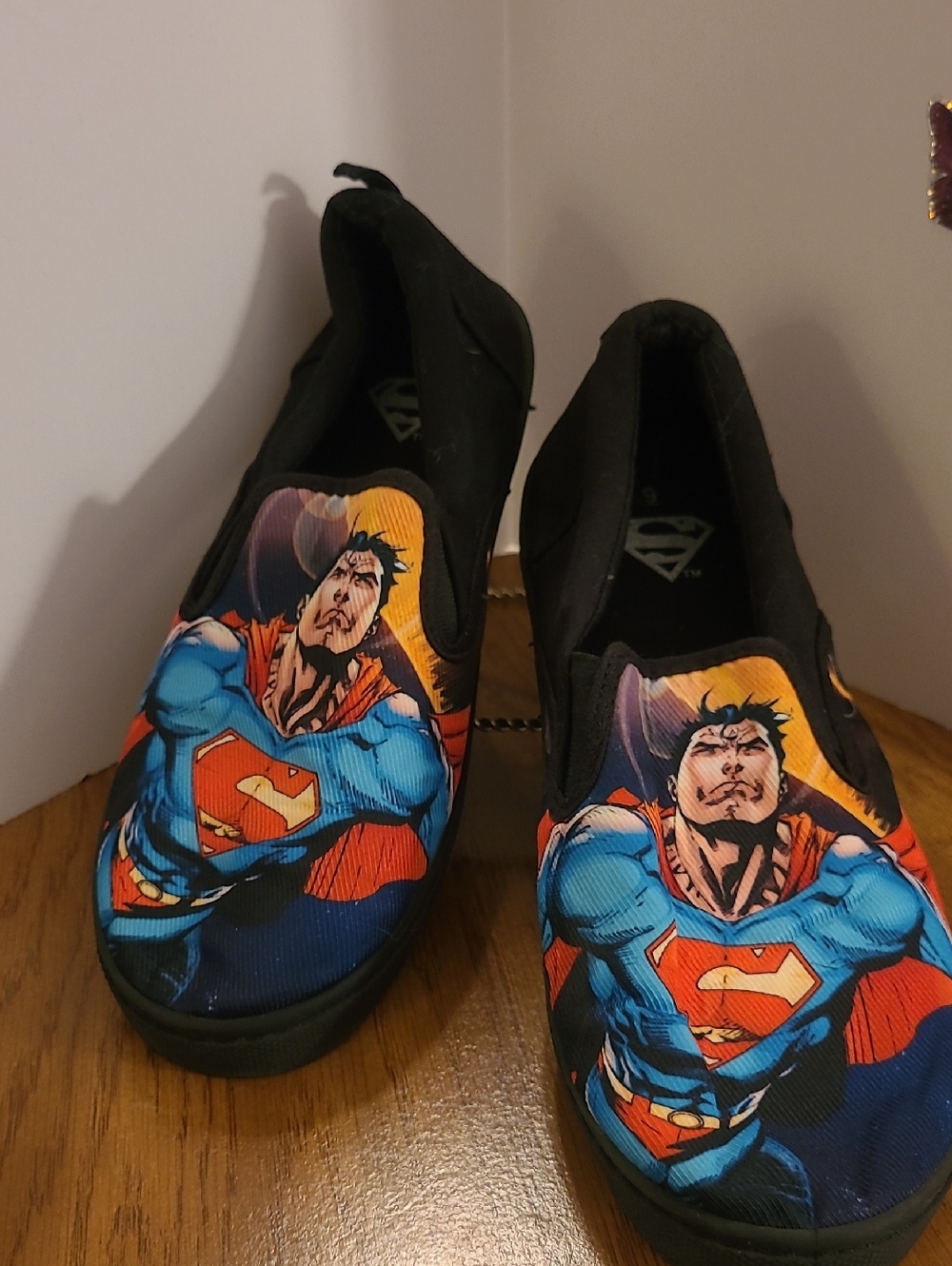 Mens Superman Slip-On Shoes in Blue and Red, Size 9